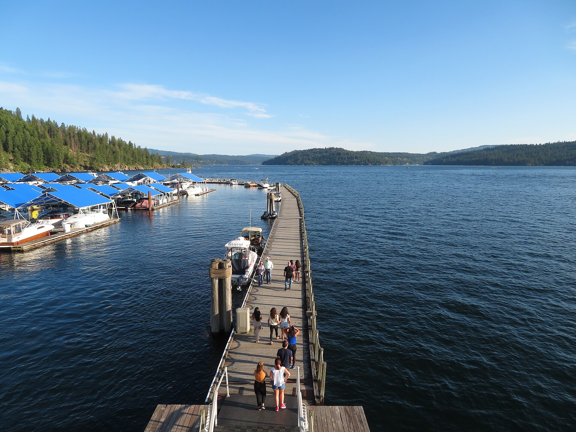 Floating boardwalk at the Resort
